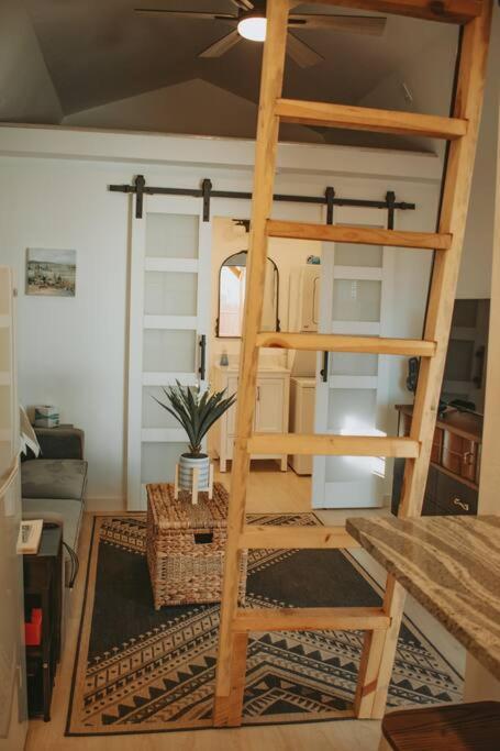 Agave Tiny House At Cactus Flower-Hot Tub-Pet Friendly-No Pet Fees! Albuquerque Exterior foto